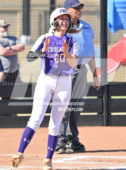 Thumbnail 2 in Northwest Christian vs. Scottsdale Christian Academy (Senior Night) photogallery.