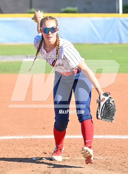 Thumbnail 2 in Northwest Christian vs. Scottsdale Christian Academy (Senior Night) photogallery.