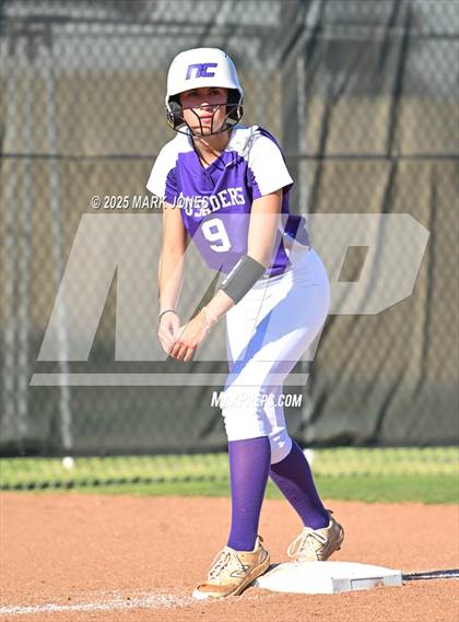 Thumbnail 2 in Northwest Christian vs. Scottsdale Christian Academy (Senior Night) photogallery.