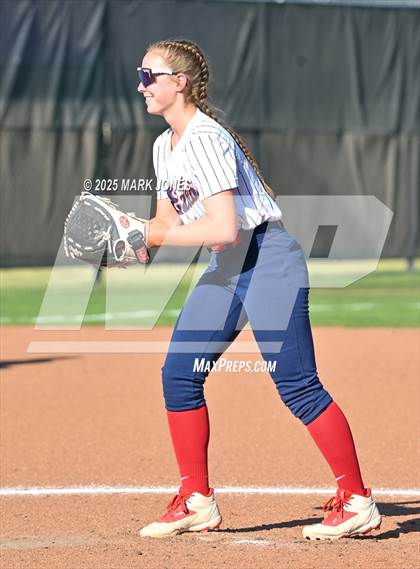 Thumbnail 1 in Northwest Christian vs. Scottsdale Christian Academy (Senior Night) photogallery.