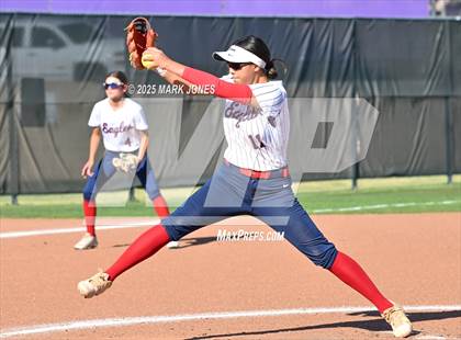 Thumbnail 2 in Northwest Christian vs. Scottsdale Christian Academy (Senior Night) photogallery.