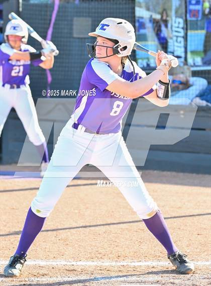 Thumbnail 3 in Northwest Christian vs. Scottsdale Christian Academy (Senior Night) photogallery.