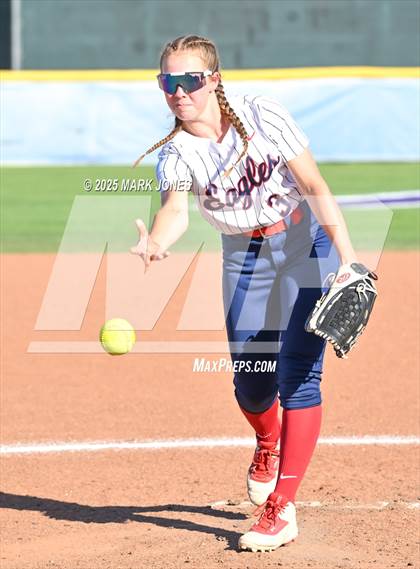 Thumbnail 2 in Northwest Christian vs. Scottsdale Christian Academy (Senior Night) photogallery.