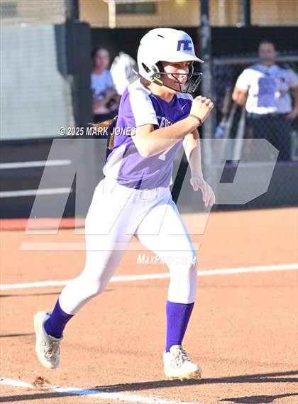 Thumbnail 1 in Northwest Christian vs. Scottsdale Christian Academy (Senior Night) photogallery.