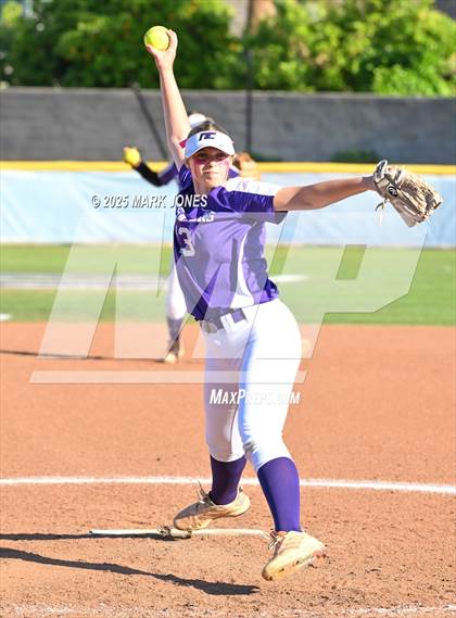 Thumbnail 2 in Northwest Christian vs. Scottsdale Christian Academy (Senior Night) photogallery.