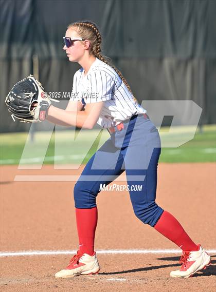 Thumbnail 2 in Northwest Christian vs. Scottsdale Christian Academy (Senior Night) photogallery.