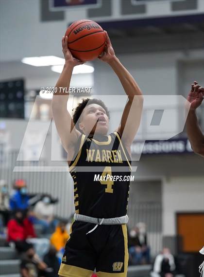 Thumbnail 3 in Indianapolis Crispus Attucks vs. Warren Central (Sneakers for Santa Shootout) photogallery.