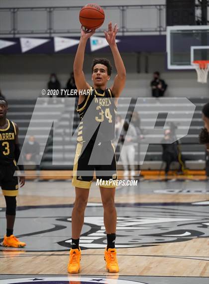 Thumbnail 2 in Indianapolis Crispus Attucks vs. Warren Central (Sneakers for Santa Shootout) photogallery.