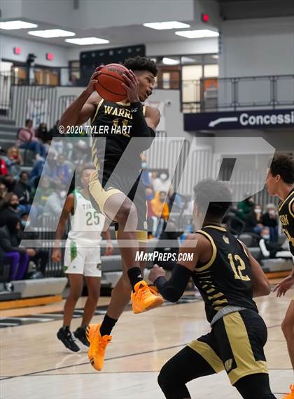 Thumbnail 3 in Indianapolis Crispus Attucks vs. Warren Central (Sneakers for Santa Shootout) photogallery.