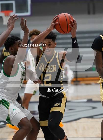 Thumbnail 2 in Indianapolis Crispus Attucks vs. Warren Central (Sneakers for Santa Shootout) photogallery.