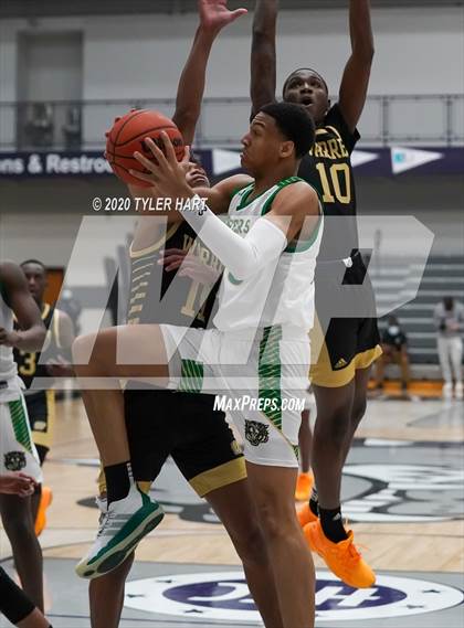 Thumbnail 1 in Indianapolis Crispus Attucks vs. Warren Central (Sneakers for Santa Shootout) photogallery.