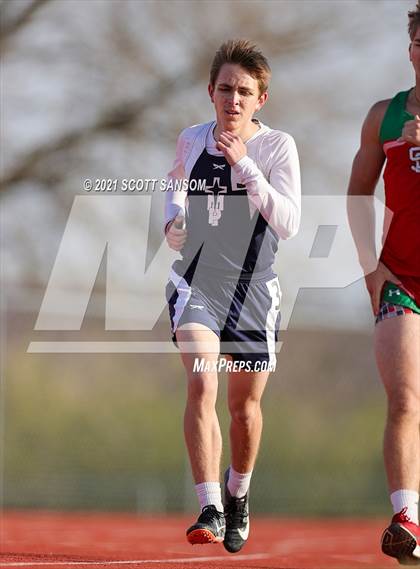 Thumbnail 3 in Phillipsburg Invitational Track Meet photogallery.