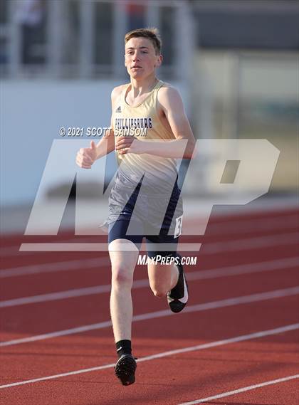 Thumbnail 1 in Phillipsburg Invitational Track Meet photogallery.