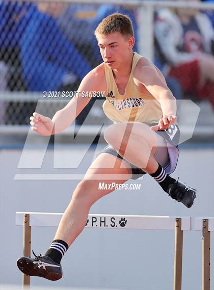 Thumbnail 3 in Phillipsburg Invitational Track Meet photogallery.