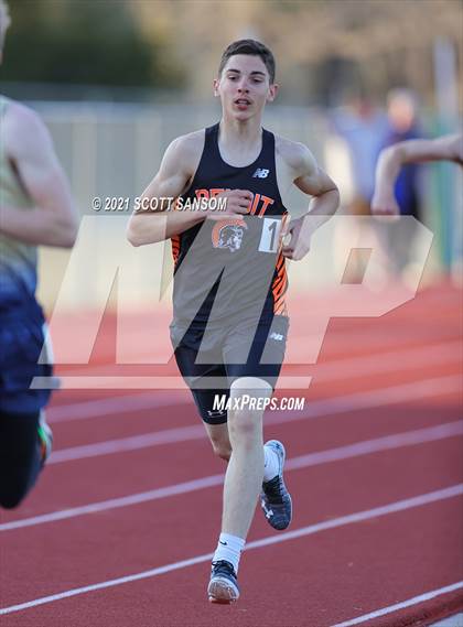 Thumbnail 2 in Phillipsburg Invitational Track Meet photogallery.