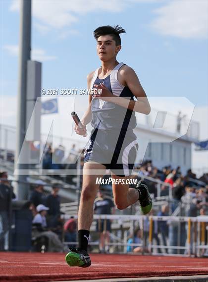 Thumbnail 1 in Phillipsburg Invitational Track Meet photogallery.