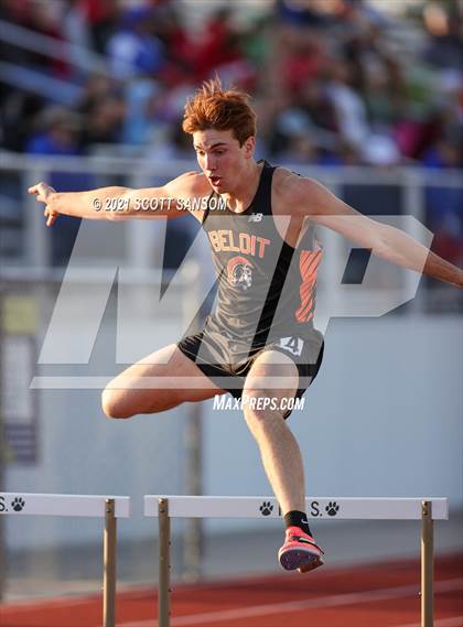 Thumbnail 1 in Phillipsburg Invitational Track Meet photogallery.