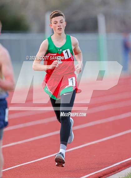Thumbnail 2 in Phillipsburg Invitational Track Meet photogallery.