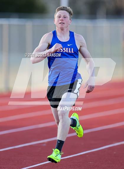 Thumbnail 3 in Phillipsburg Invitational Track Meet photogallery.