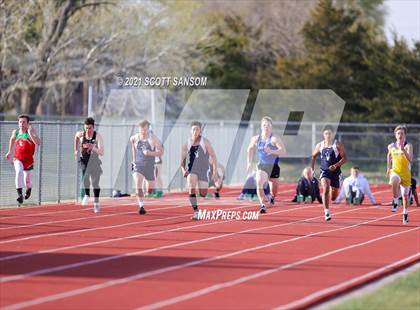 Thumbnail 2 in Phillipsburg Invitational Track Meet photogallery.