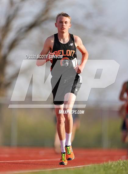 Thumbnail 2 in Phillipsburg Invitational Track Meet photogallery.