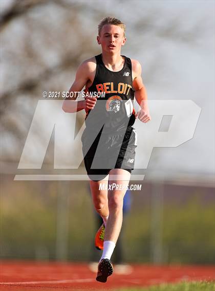 Thumbnail 2 in Phillipsburg Invitational Track Meet photogallery.