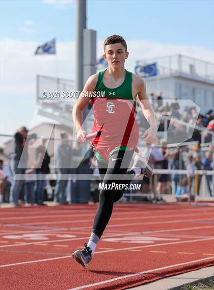 Thumbnail 2 in Phillipsburg Invitational Track Meet photogallery.