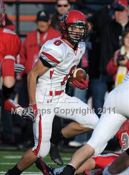 Thumbnail 3 in Kenton vs. Norwayne (OHSAA D4 Final) photogallery.