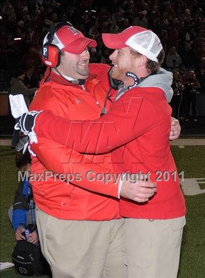 Thumbnail 1 in Kenton vs. Norwayne (OHSAA D4 Final) photogallery.
