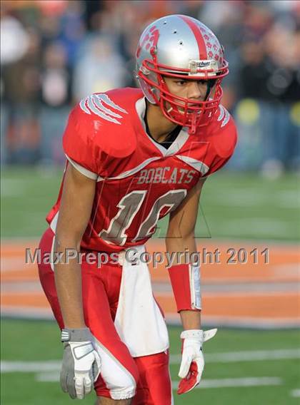 Thumbnail 3 in Kenton vs. Norwayne (OHSAA D4 Final) photogallery.