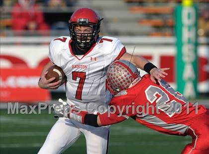 Thumbnail 3 in Kenton vs. Norwayne (OHSAA D4 Final) photogallery.