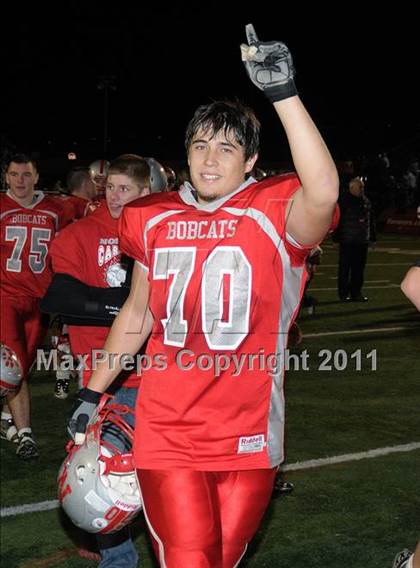 Thumbnail 2 in Kenton vs. Norwayne (OHSAA D4 Final) photogallery.