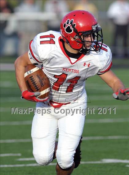 Thumbnail 2 in Kenton vs. Norwayne (OHSAA D4 Final) photogallery.