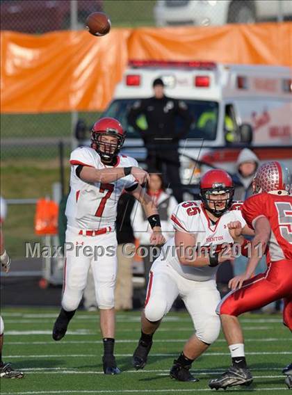 Thumbnail 3 in Kenton vs. Norwayne (OHSAA D4 Final) photogallery.