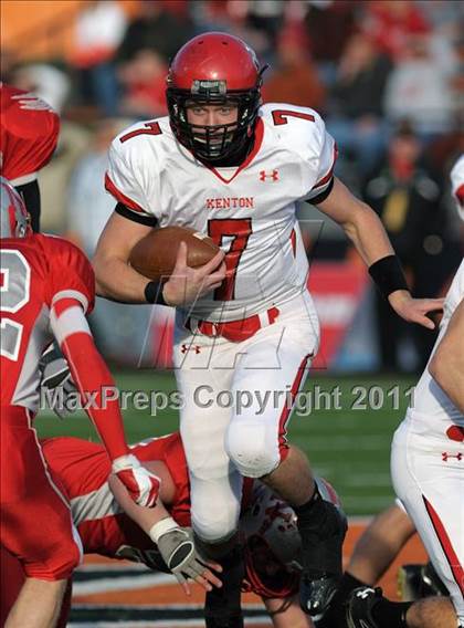 Thumbnail 1 in Kenton vs. Norwayne (OHSAA D4 Final) photogallery.