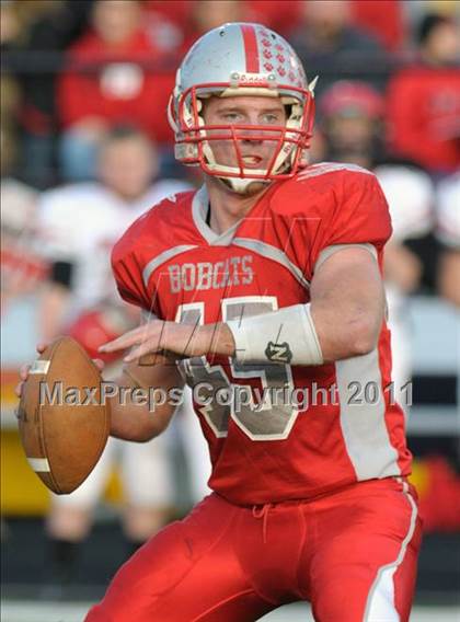 Thumbnail 2 in Kenton vs. Norwayne (OHSAA D4 Final) photogallery.