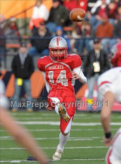 Thumbnail 1 in Kenton vs. Norwayne (OHSAA D4 Final) photogallery.