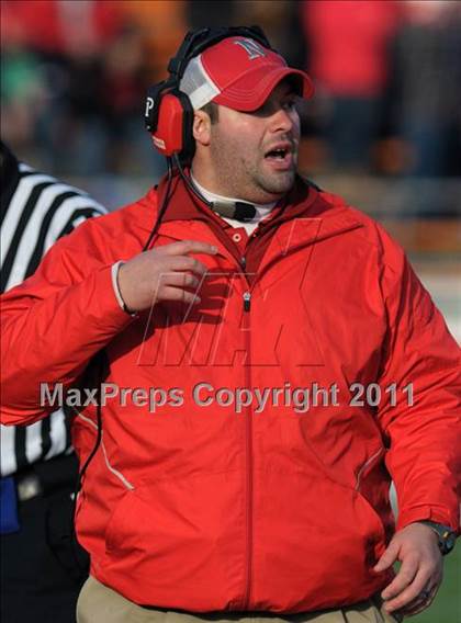 Thumbnail 3 in Kenton vs. Norwayne (OHSAA D4 Final) photogallery.