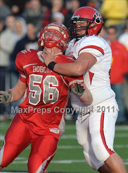 Thumbnail 2 in Kenton vs. Norwayne (OHSAA D4 Final) photogallery.