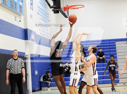 Thumbnail 3 in Clear Creek vs. Tompkins (McDonald's Texas Invitational) photogallery.