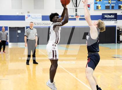 Thumbnail 1 in Clear Creek vs. Tompkins (McDonald's Texas Invitational) photogallery.