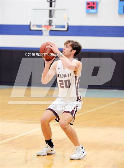 Thumbnail 1 in Clear Creek vs. Tompkins (McDonald's Texas Invitational) photogallery.
