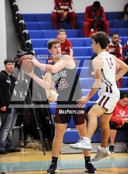 Thumbnail 2 in Clear Creek vs. Tompkins (McDonald's Texas Invitational) photogallery.