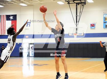 Thumbnail 1 in Clear Creek vs. Tompkins (McDonald's Texas Invitational) photogallery.