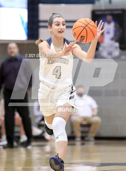 Thumbnail 3 in Mustang @ Edmond North photogallery.
