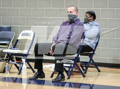 Thumbnail 3 in Mustang @ Edmond North photogallery.