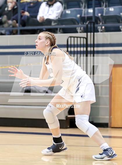 Thumbnail 3 in Mustang @ Edmond North photogallery.