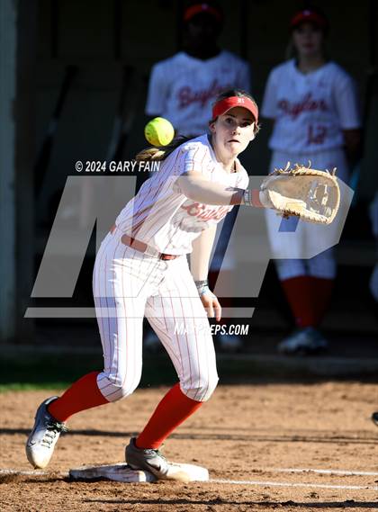 Thumbnail 1 in Whitwell @ Baylor photogallery.