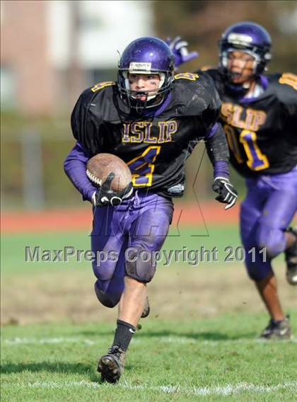 Thumbnail 1 in Bellport @ Islip photogallery.