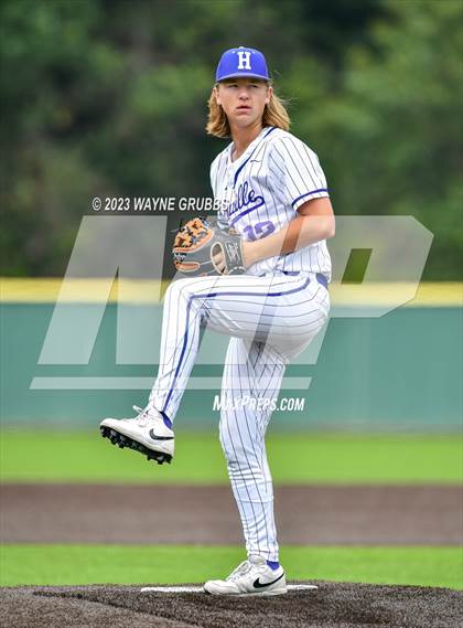 Thumbnail 2 in Hallsville vs. Longview (UIL 5A Regional Quarterfinal Game 3) photogallery.